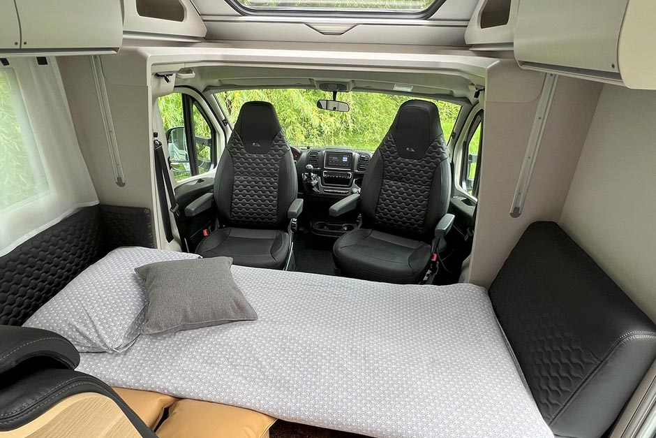 Najem avtodoma Adria Sonic 700 SL Plus Avtomatski menjalnik