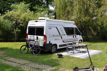 Najem avtodoma Adria Twin 600 SP Family/Pograd Avtomatski menjalnik