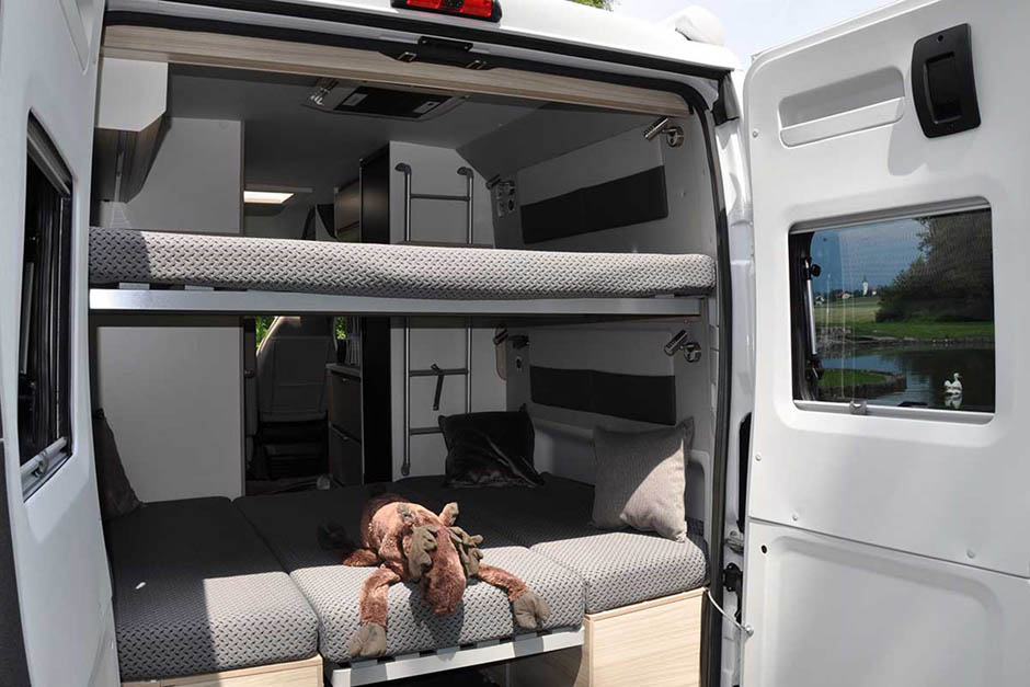Najem avtodoma Adria Sonic 700 SL Plus Avtomatski menjalnik
