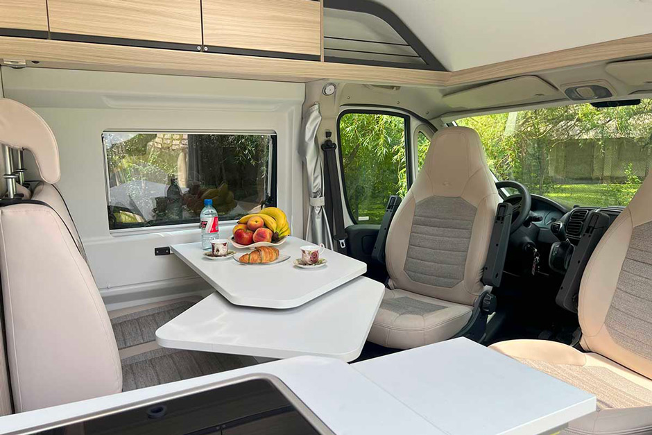 Najem avtodoma Adria Sonic 700 SL Plus Avtomatski menjalnik