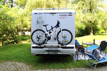 Najem avtodoma Adria Coral XL 600 DP PLUS