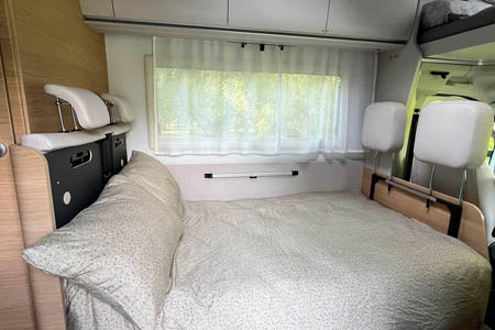Najem avtodoma Adria Coral XL 600 DP PLUS