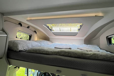 Najem avtodoma Adria Coral XL 600 DP PLUS