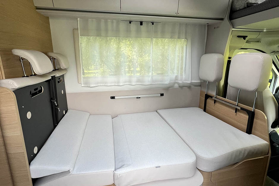 Najem avtodoma Adria Sonic 700 SL Plus