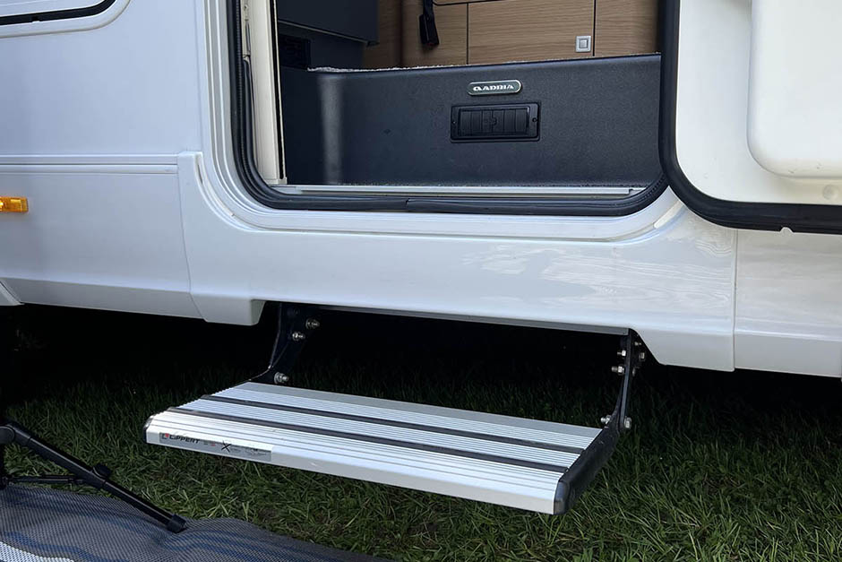 Najem avtodoma Adria Sonic 700 SL Plus