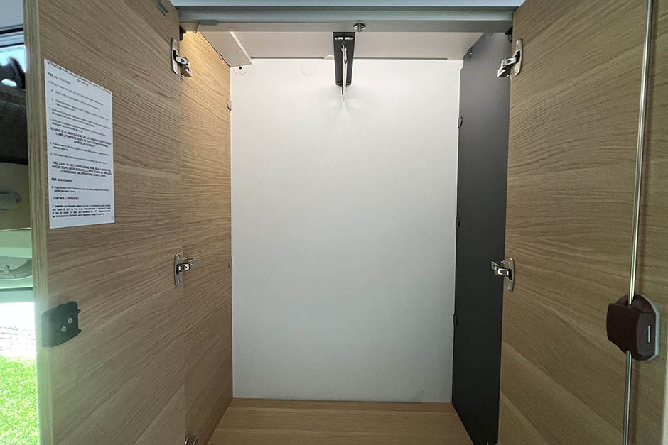 Najem avtodoma Adria Sonic 700 SL Plus