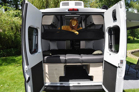 Najem avtodoma Adria V-Series V65 SL