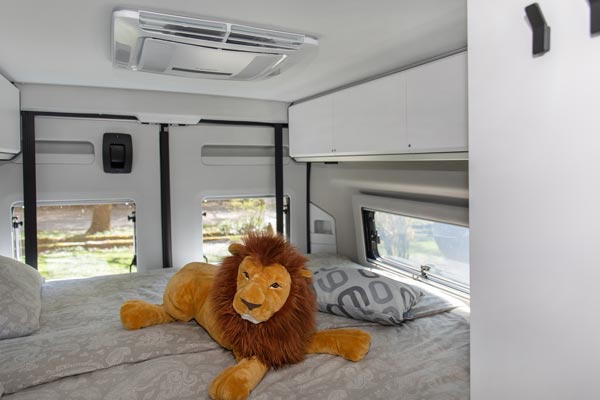 Najem avtodoma Adria Twin Sports 640 SGX Tent Top